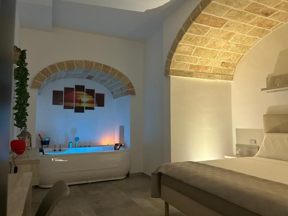 Фото Aurosa Bed and Breakfast