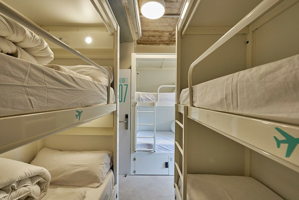 Фото HostelFly Madrid Airport