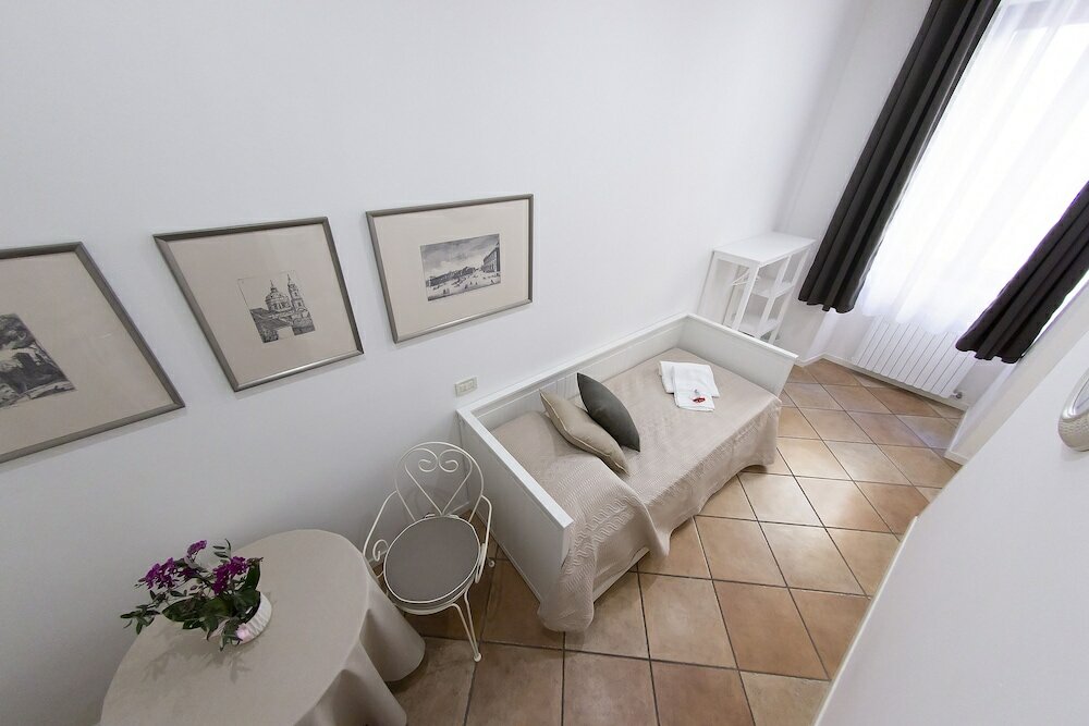 Фото Vivaverona Rooms