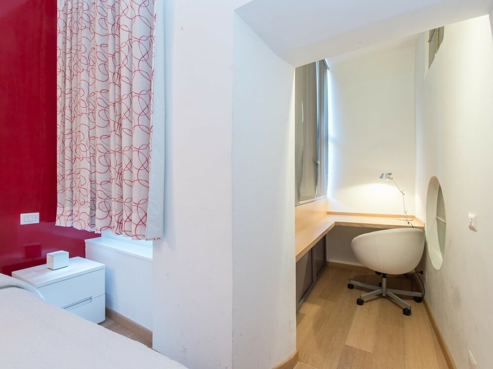 Фото Rsh Spanish Steps Luxury One Bedroom C