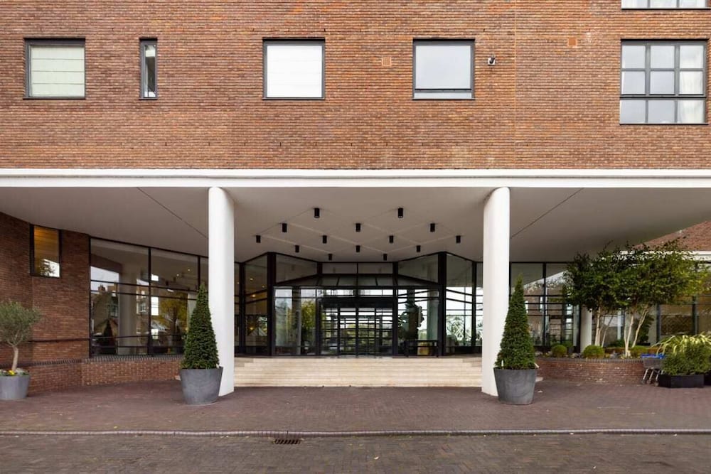 Фото The River Thames View - Stunning 2bdr Flat With Study Room + Balcony