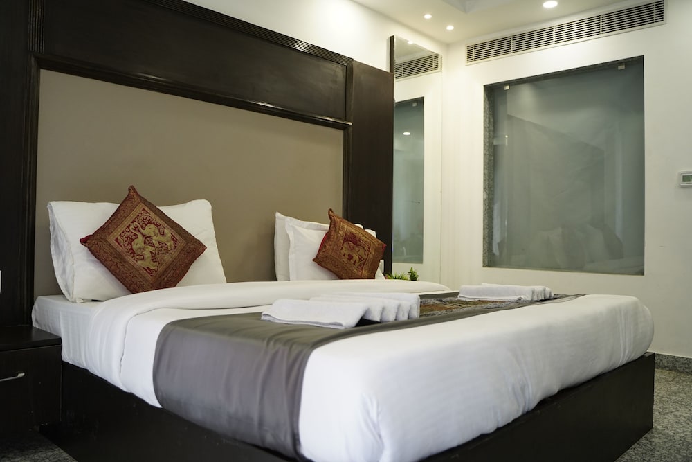 Фото Hotel Anand Empire