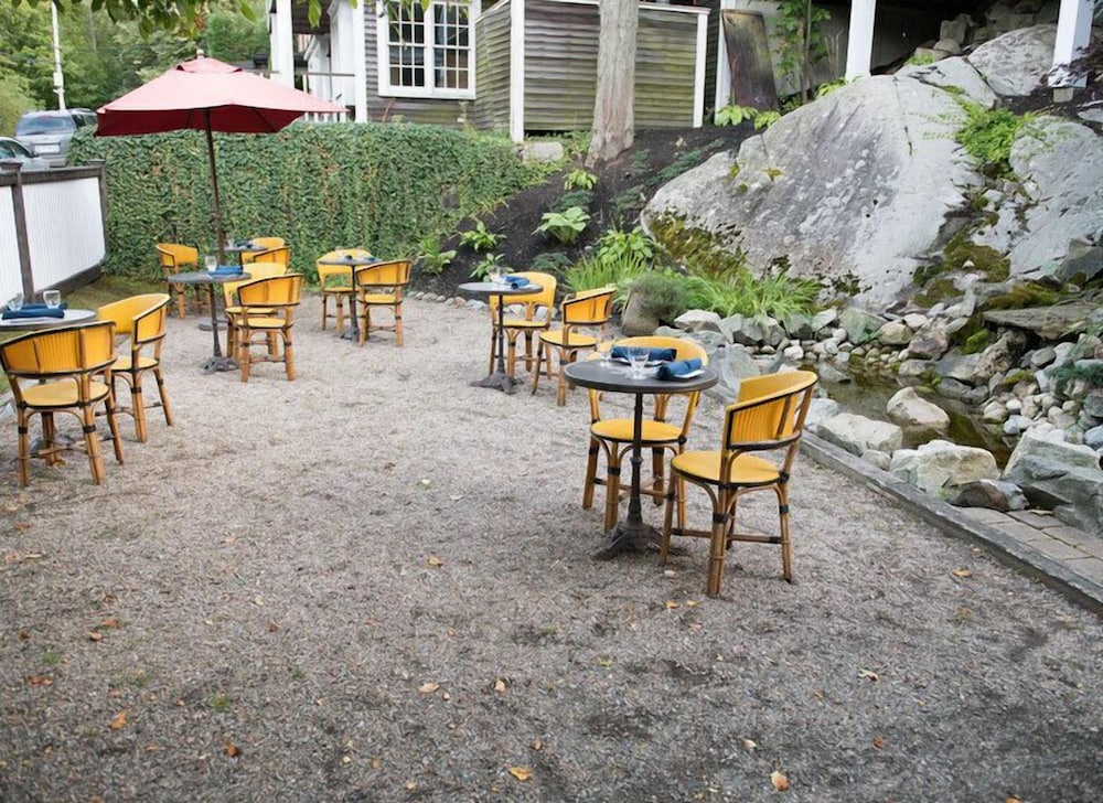 Фото The Red Lion Inn Resort 1704