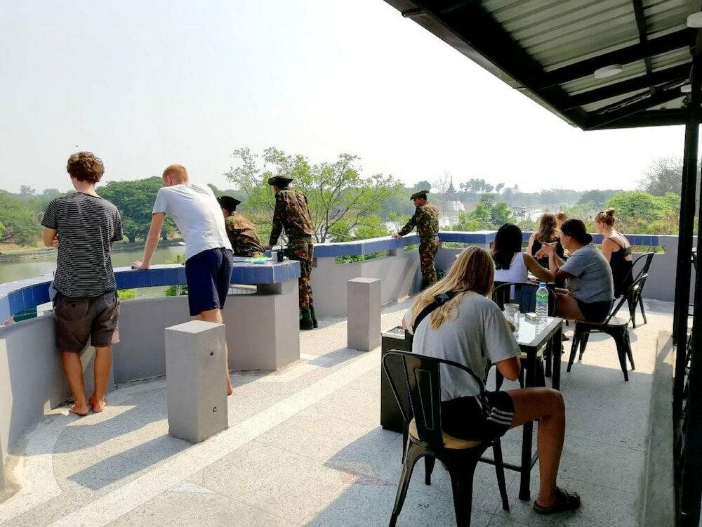 Фото Mansion Hostel Mandalay