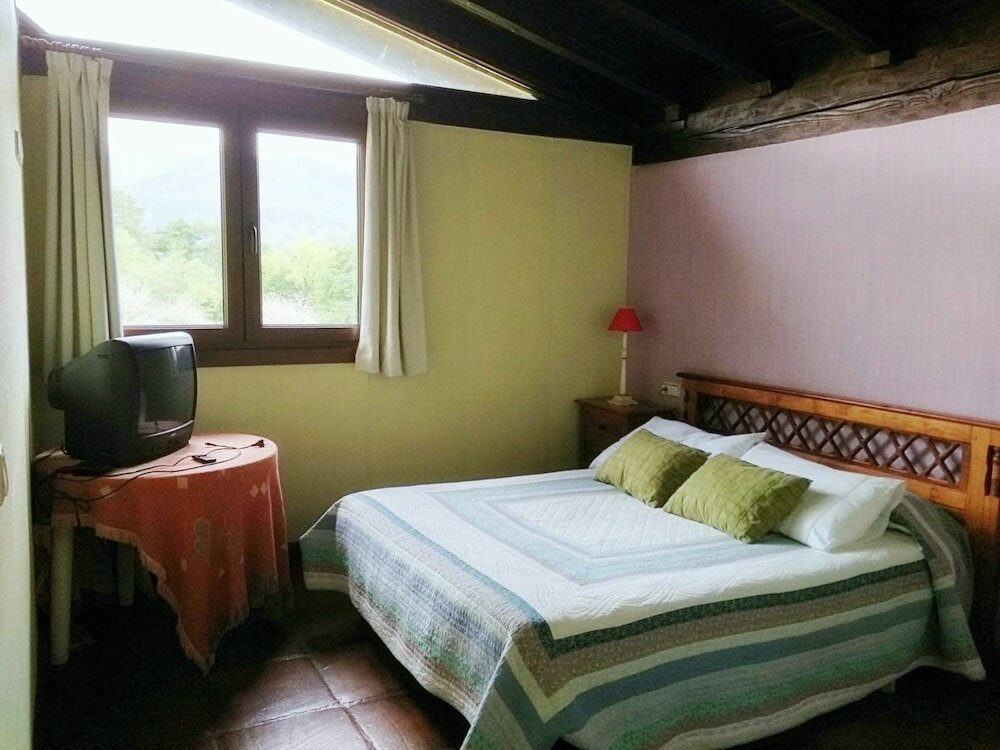 Фото Casa Rural y Apartamentos Haizeaberri