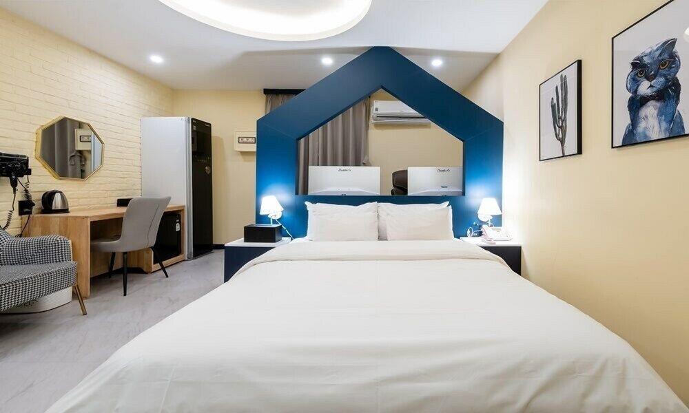 Фото отеля 2