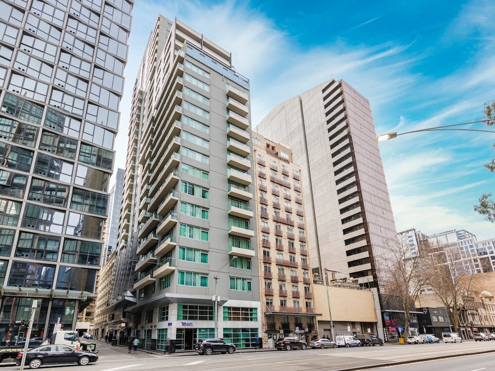 Фото Brady Apartment Hotel Flinders Street