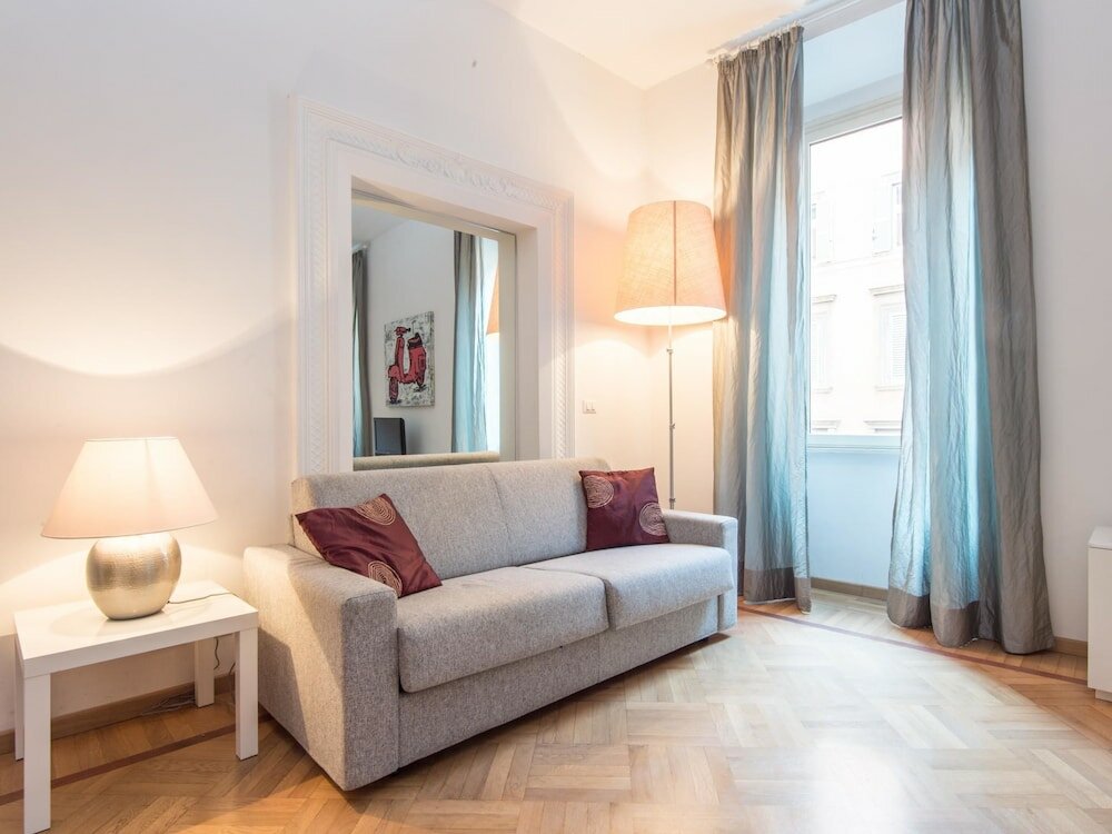 Фото Rsh Spanish Steps Luxury One Bedroom C