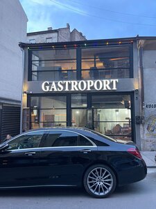 Gastroport (ул. Кралевича Марка, 5), ресторан в Белграде