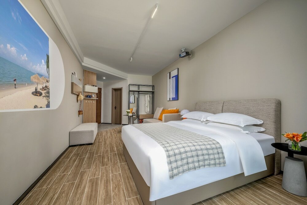 Фото Poltton International Hotel