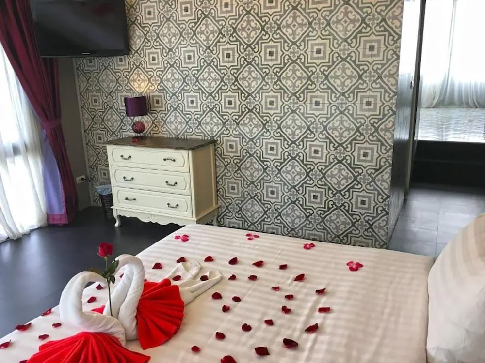 Фото Sky Lantern Hotel