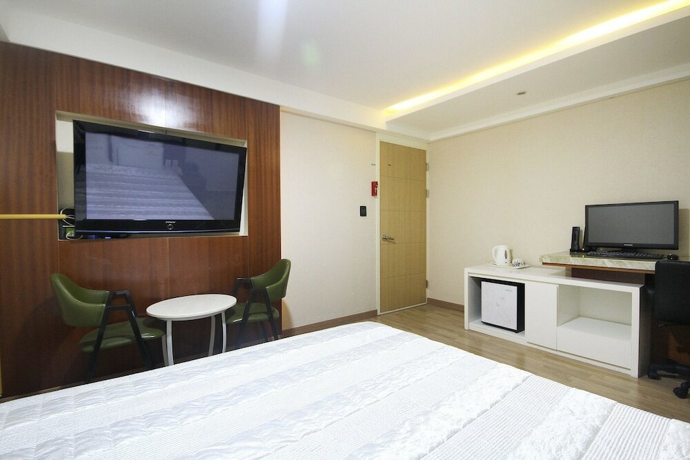 Фото Yeosu One Self Check-in Motel