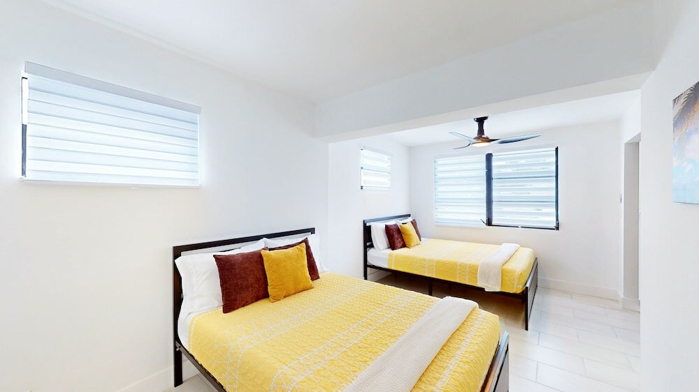 Фото Casa Lucia 5br Luxury Home with Pool