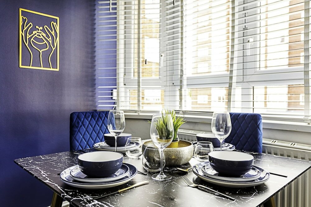 Фото Chic High Spec Apartment Near Central London