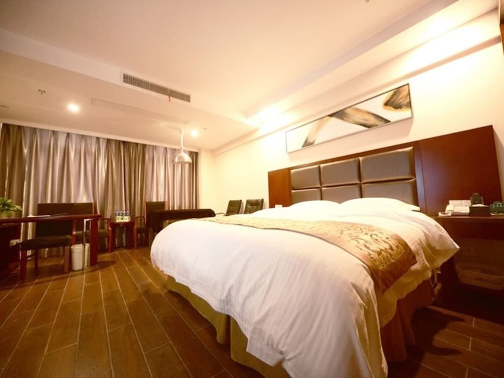 Фото GreenTree Inn Xuancheng Ningguo City East Ningyang Road Rt Mart Express Hotel