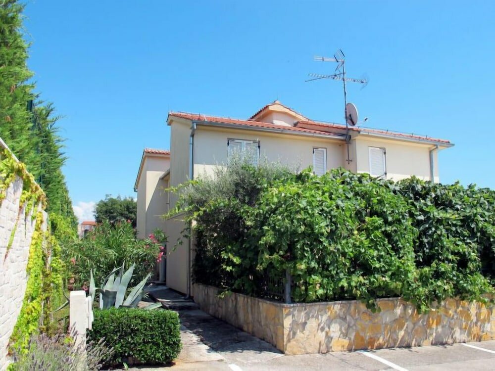 Фото Nina Apartment