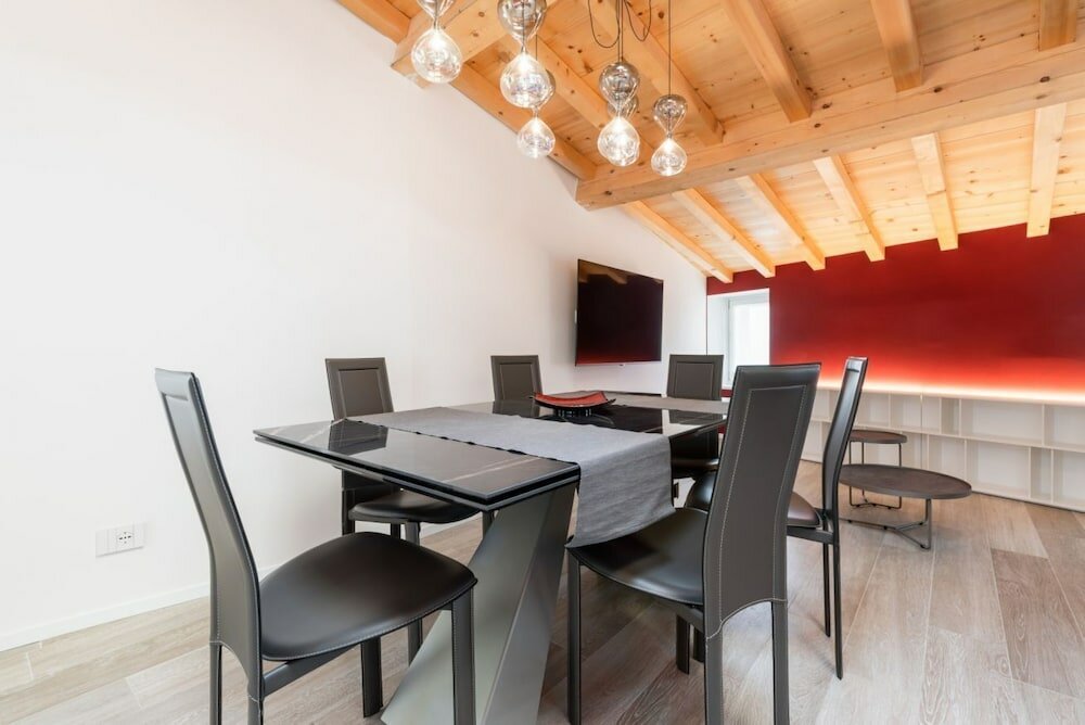 Фото Luxury & Charming Piazzetta San Giorgio Apartments