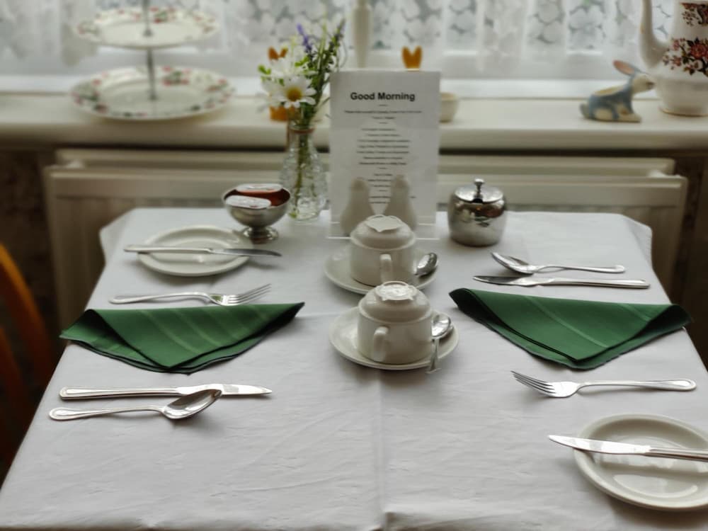 Фото Cameron Court B&b