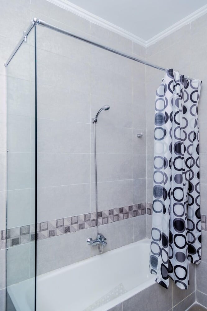 Фото Assiut Cement Hotel