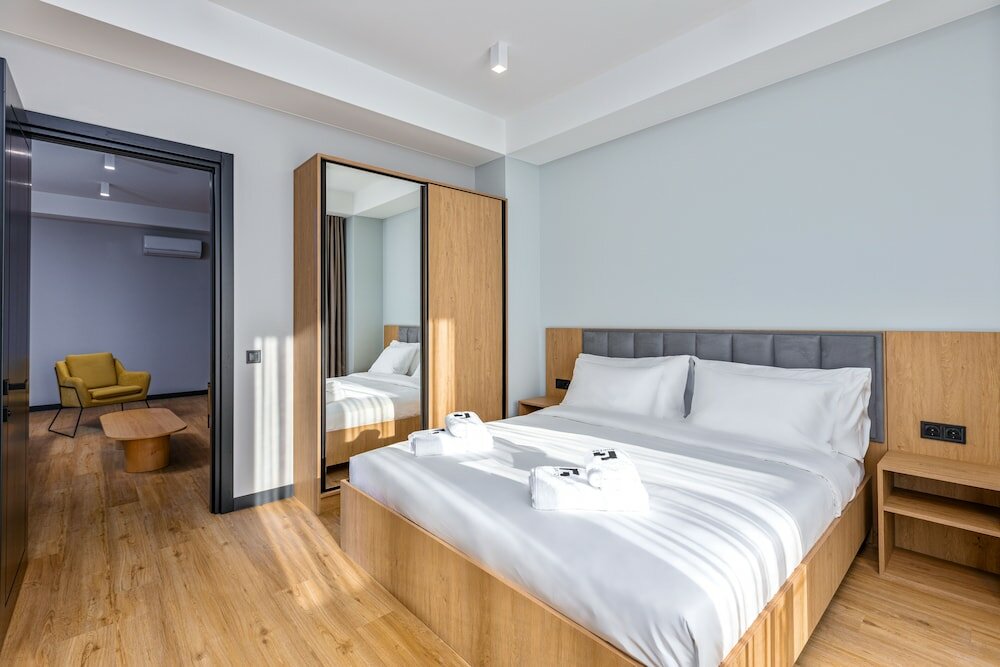 Фото Gratus Aparthotel