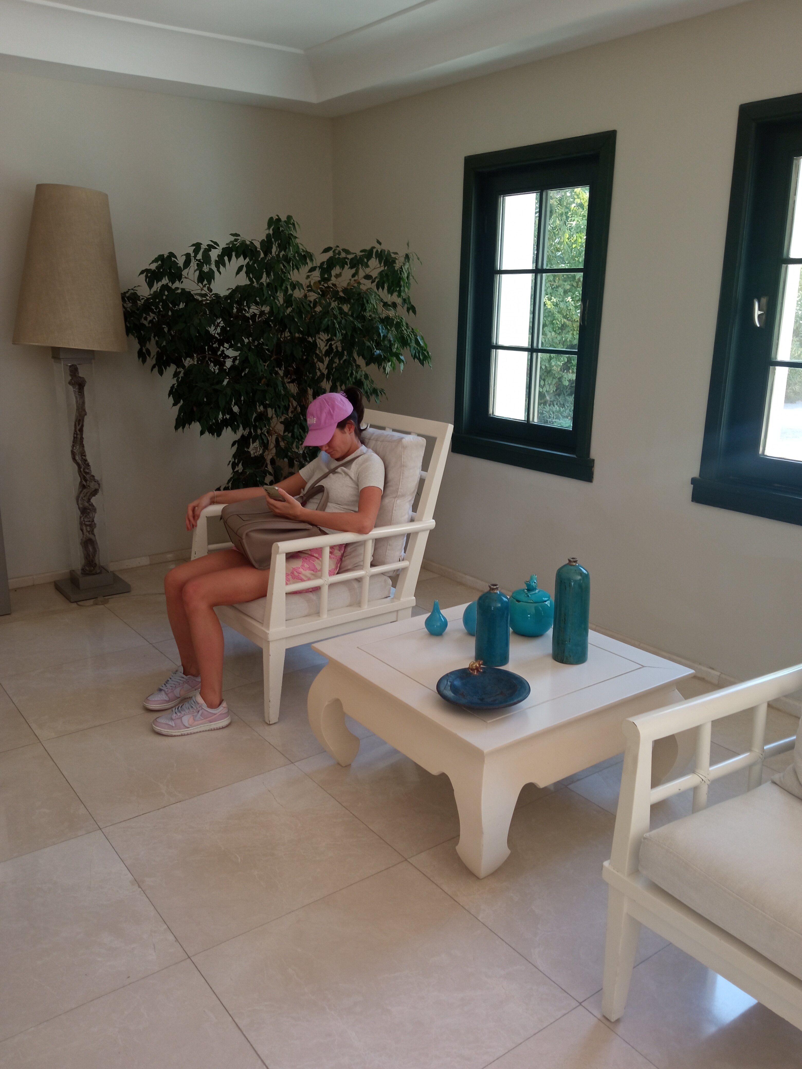 Фото Zeytinada Hotel