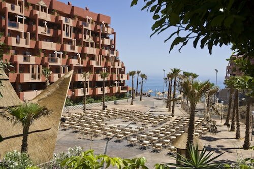 Фото Holiday World Polynesia Hotel