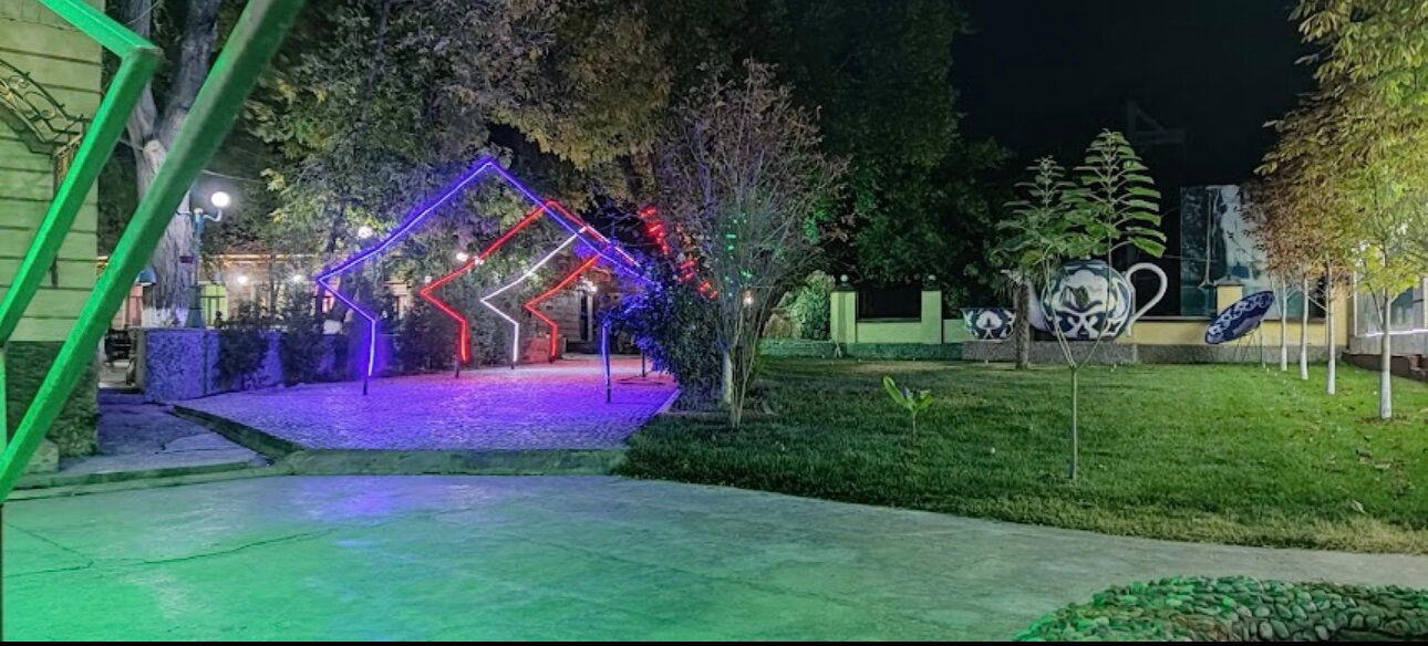 Lauren Kohanning porno suratlari yalangoch holda