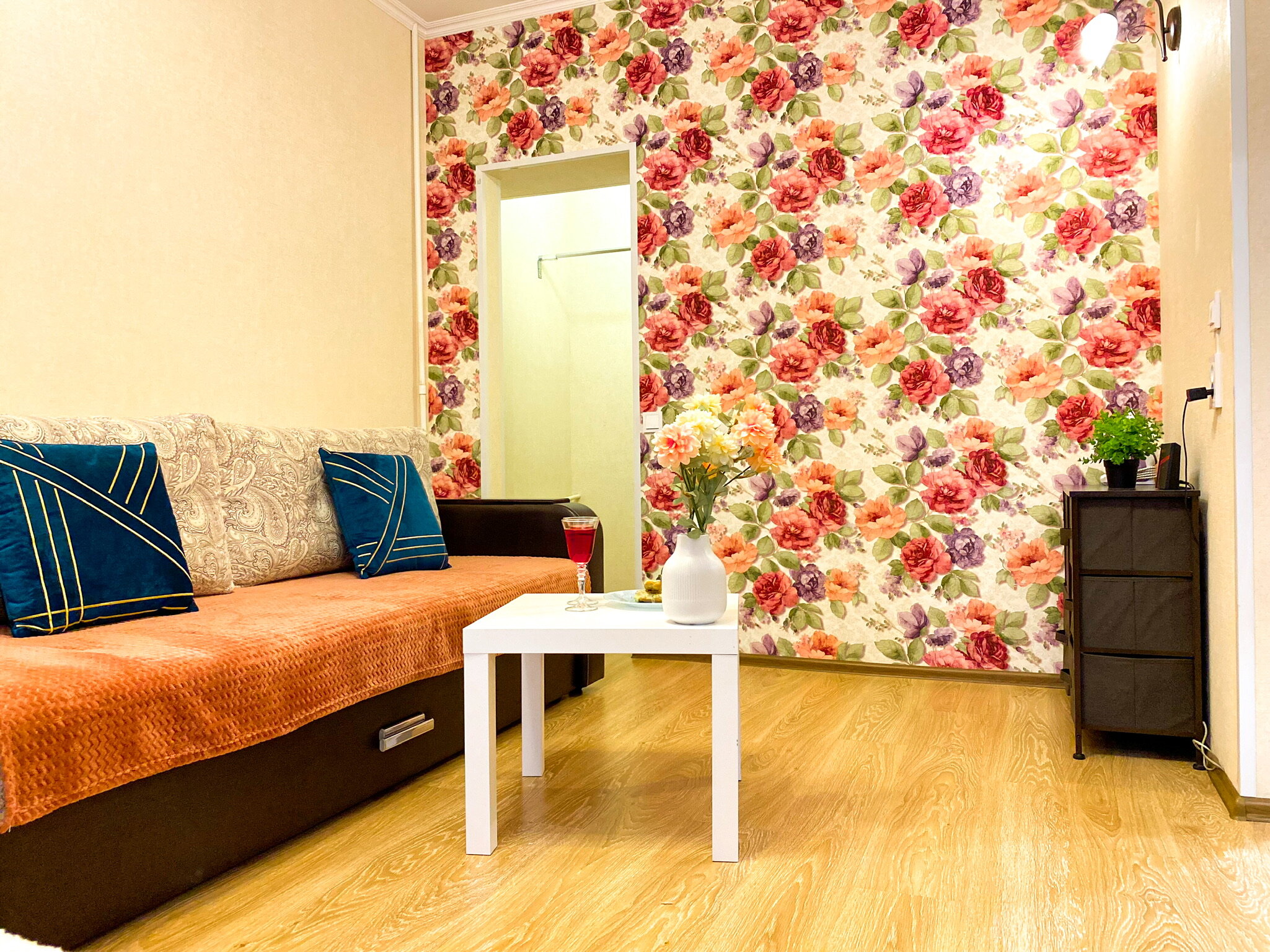 Фото Апартаменты Акварель на Горького 102