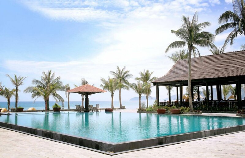 Гостиница Lang Co Resort