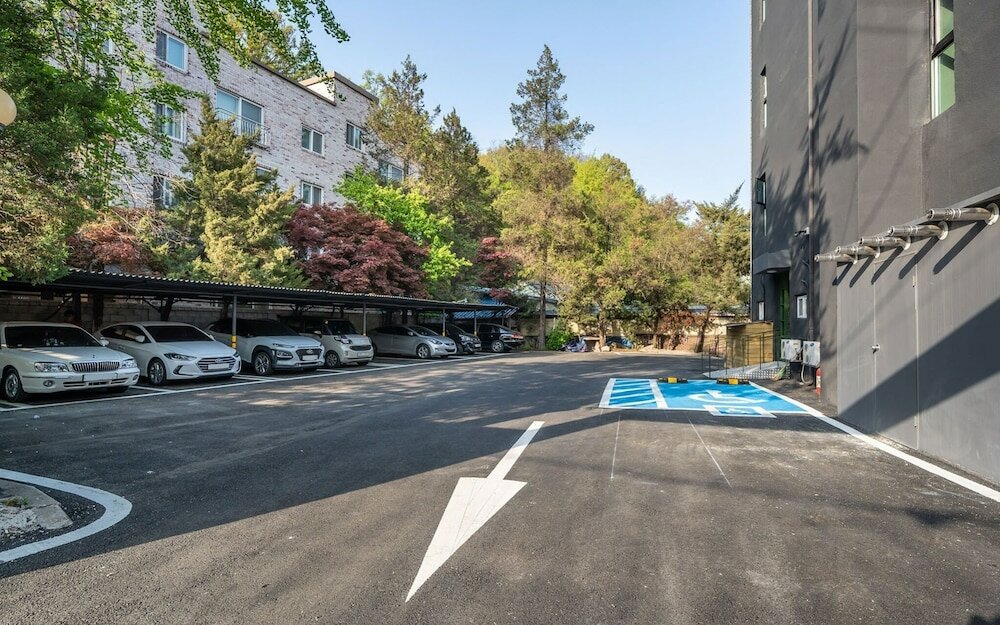 Фото Yongin Soseol Smith Hotel