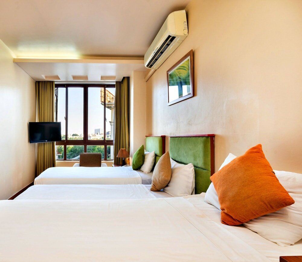 Фото Hanz LakeView Hotel Hanoi