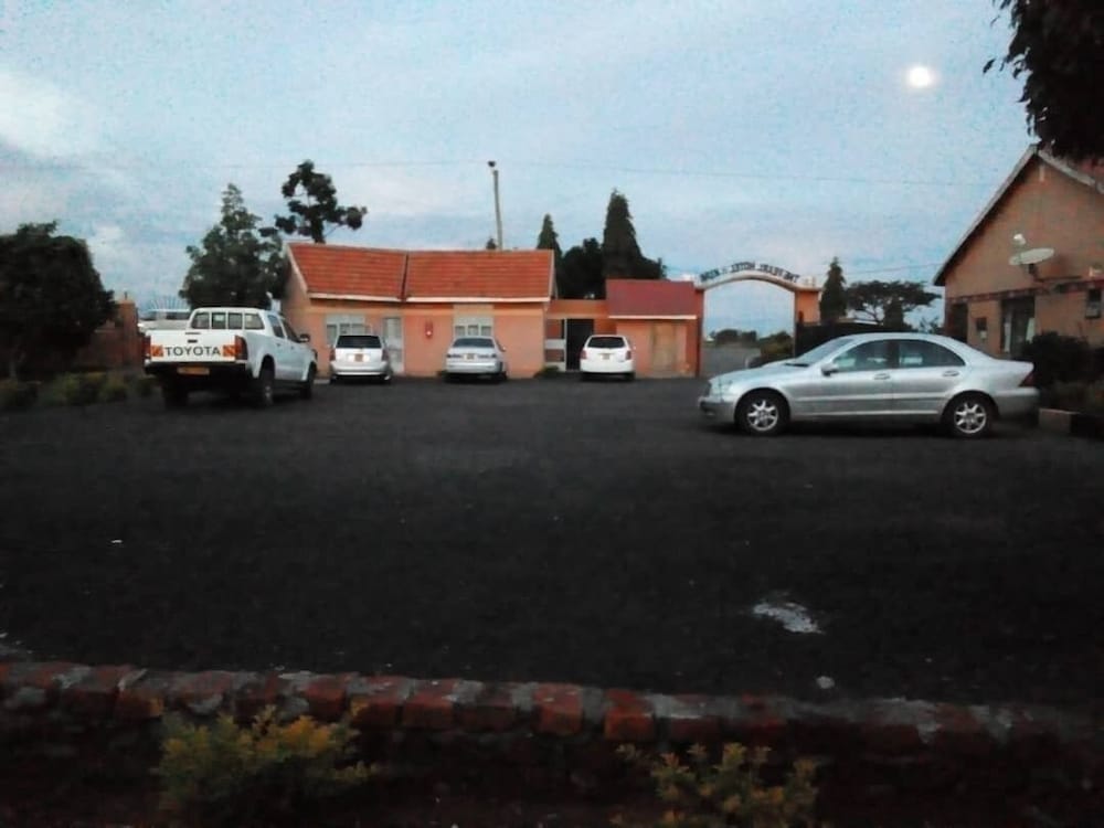 Фото The Pearl Hotel Kumi