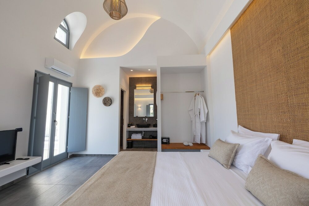 Фото Bonsai Luxury Suites