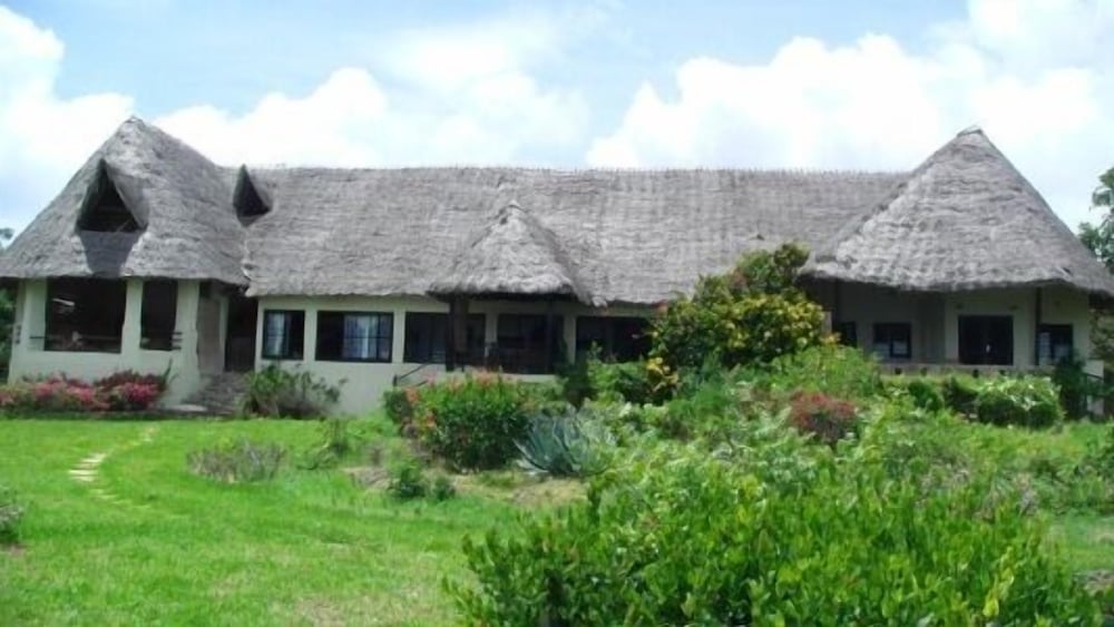 Фото HillPark Hotel - Tiwi Beach