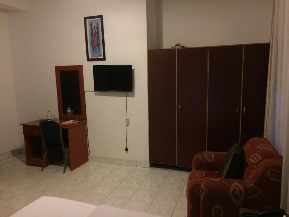 Фото Romalo Guesthouse