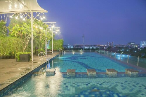 Внешний вид отеля Best Western Papilio Hotel в Сурабой, фото 3