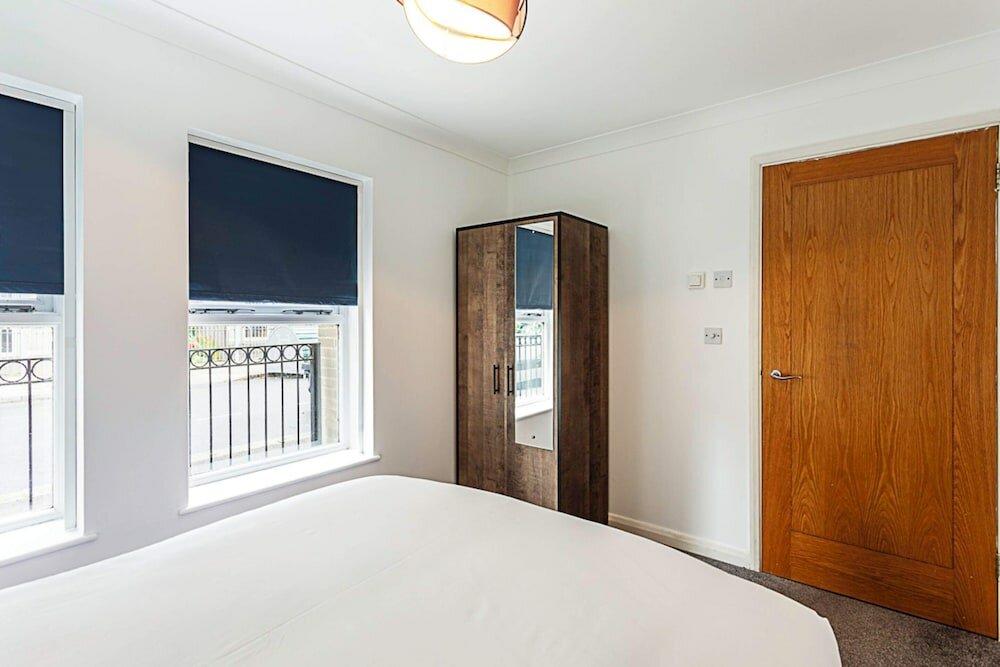 Фото Light and Airy Upside Down House in Boho Hackney