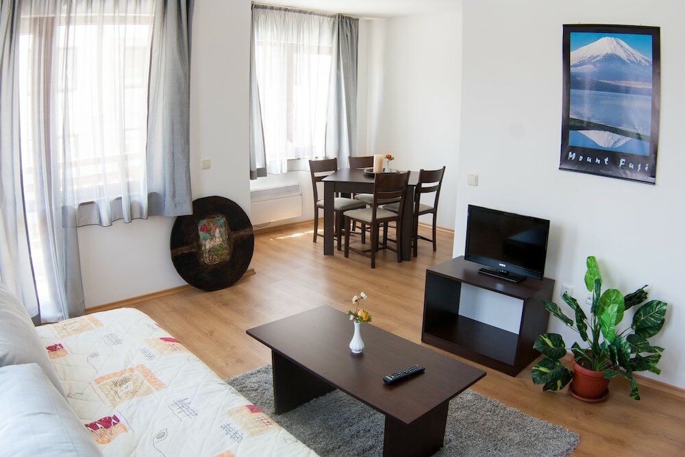 Фото Ruby Tower Apartments