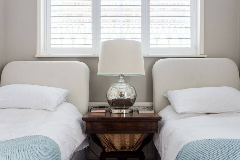 Фото Delightful 2 bed Garden Flat in Shepherd's Bush