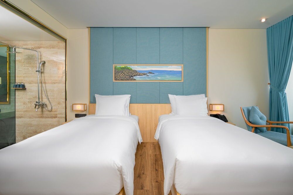 Фото Sala Grand TuyHoa Hotel