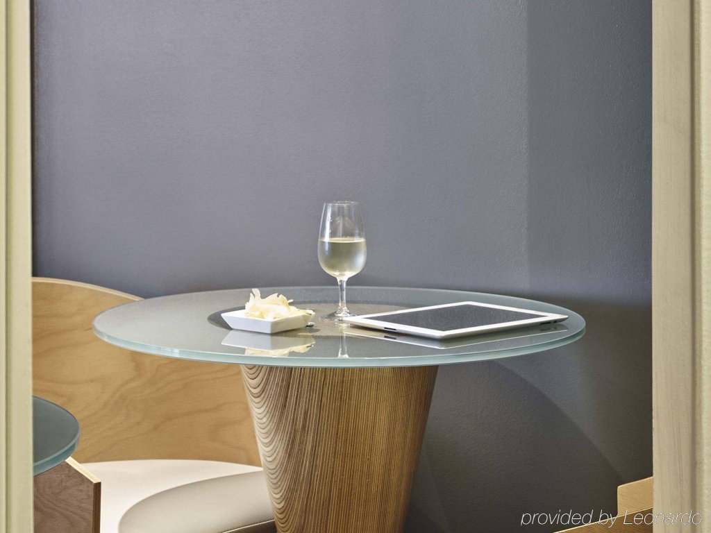 Фото B&b Hotel Marseille Centre Vieux Port