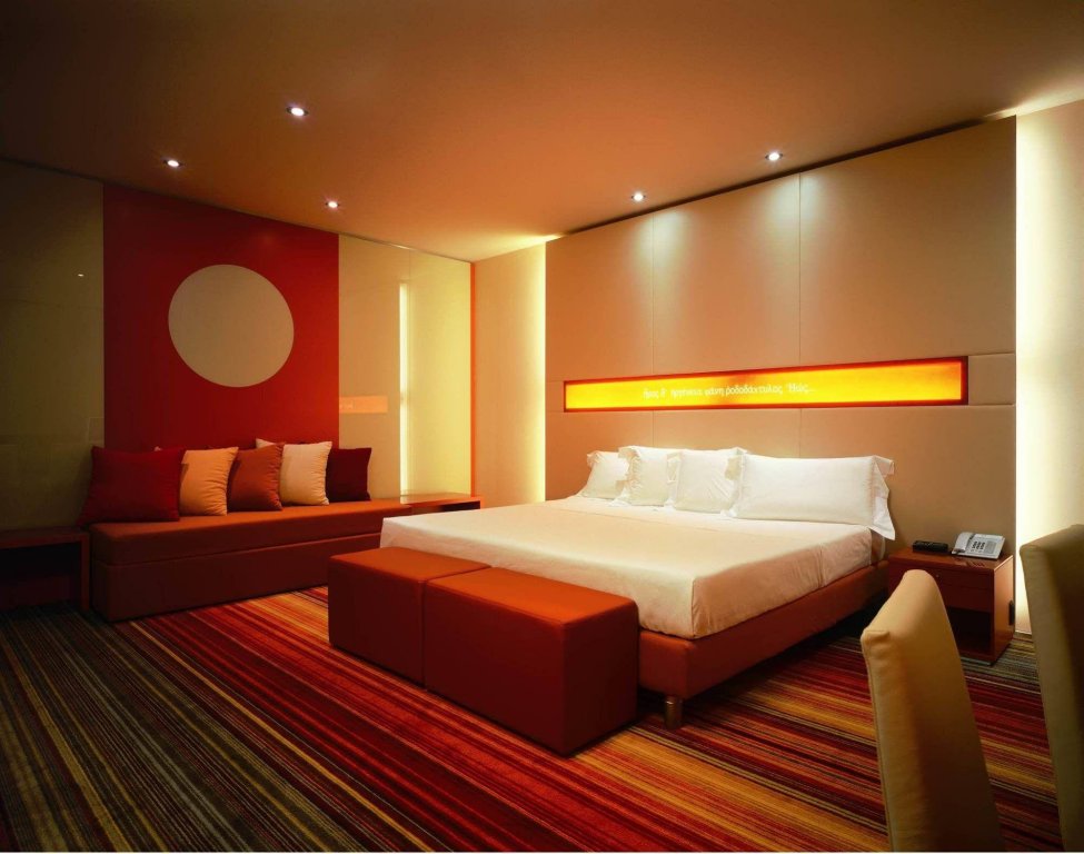 Фото Una Hotels Bologna Centro