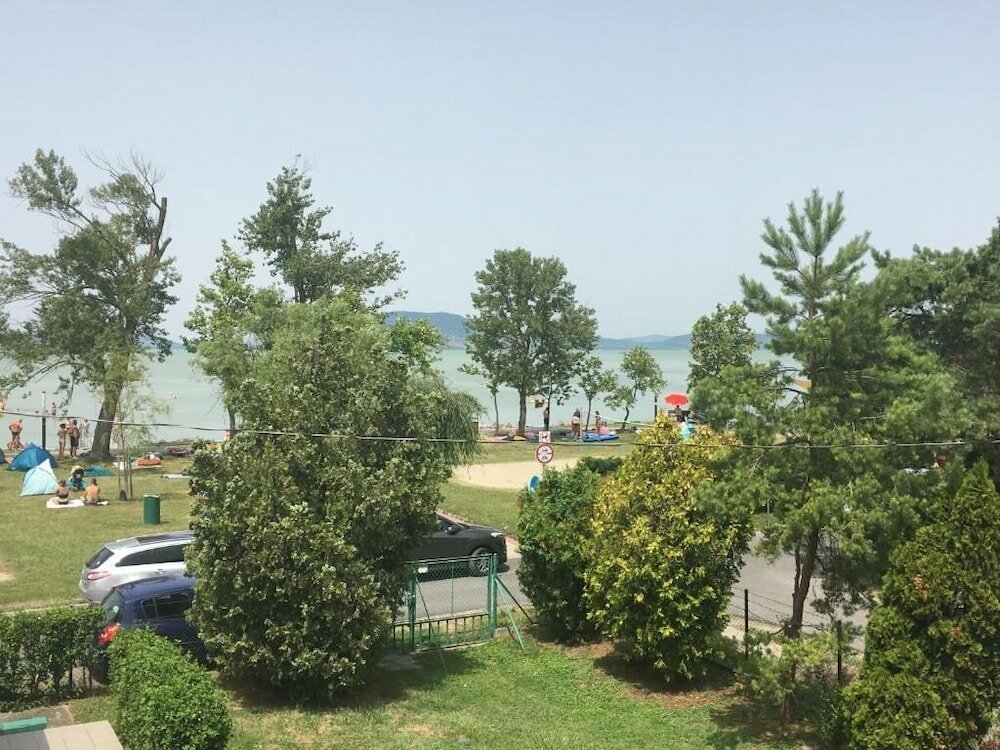 Фото Fenyves Hotel