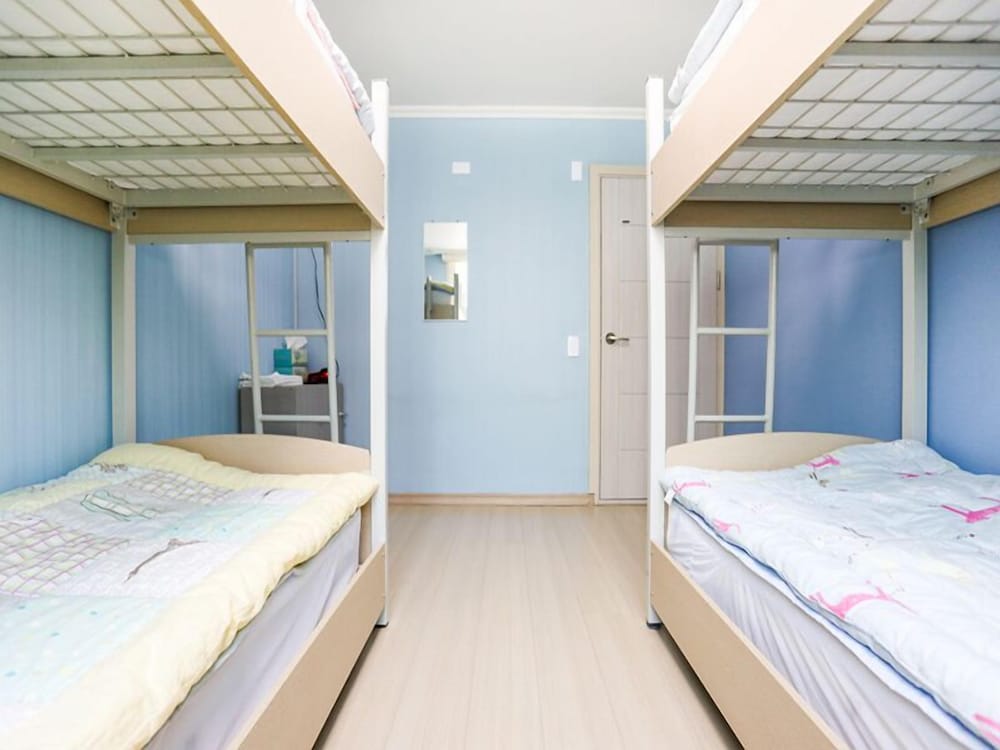 Фото Beluga Guest House - Hostel