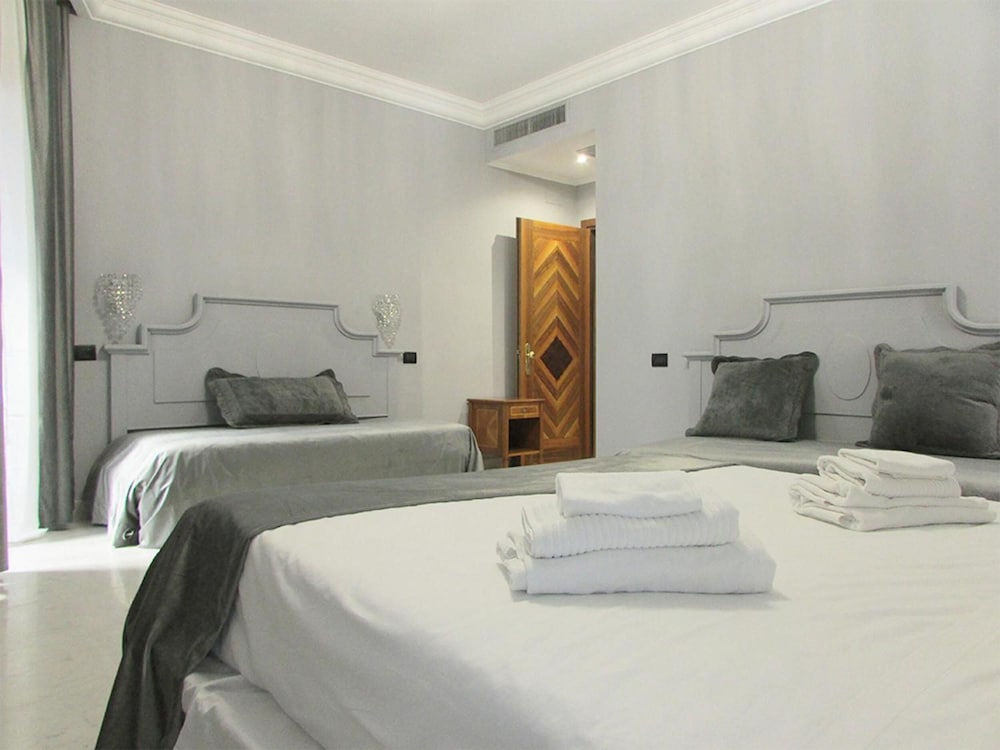 Фото Vatican Top Accommodation