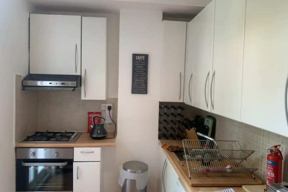 Фото Welcoming 2bd Flat With Balcony - Maida Vale