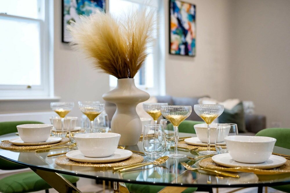 Фото Marble Arch Suite 2-hosted by Sweetstay