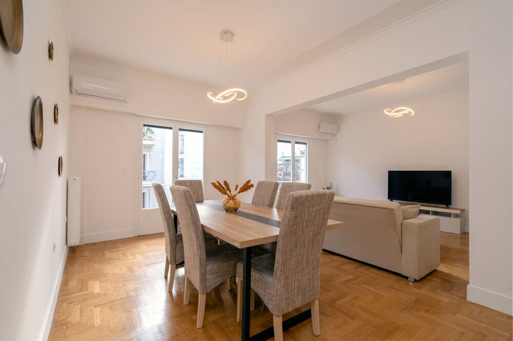 Фото The Urban King Apartment