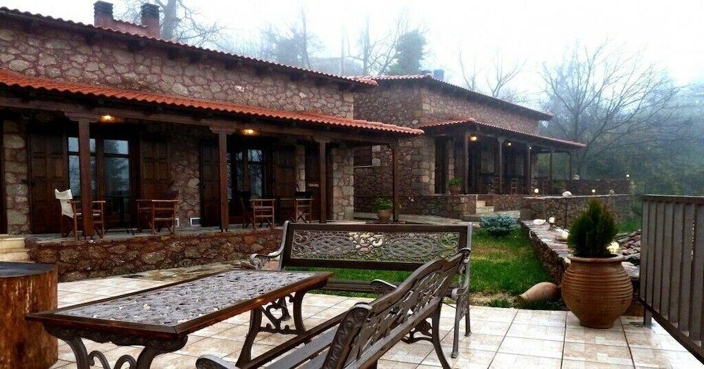 Фото Paliokastro Guesthouse