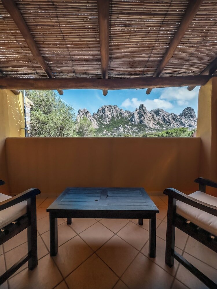 Фото Hotel Borgo Antico San Pantaleo